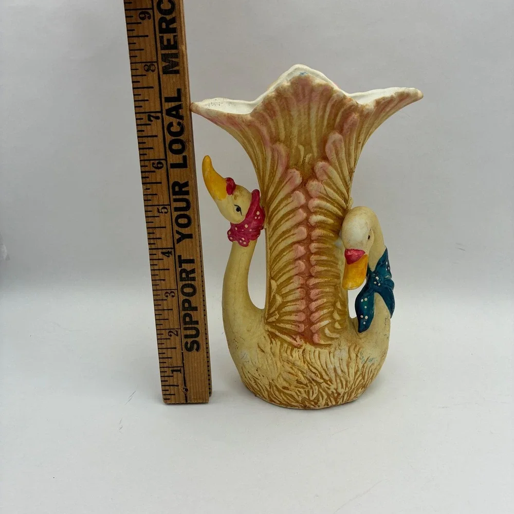 Vintage Ceramic Double Goose Vase Pink Yellow Scalloped Rim Cottagecore 8 in